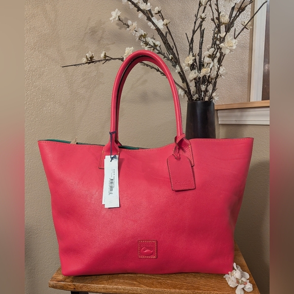 FUSHIA Dooney and Burke Medium Russel Tote Florentine Leather NWT - Picture 3 of 9